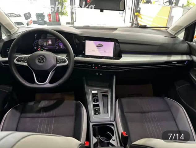 Volkswagen Golf VIII 1.5 AMT