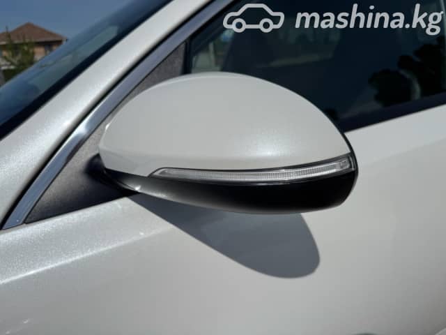Kia K5 II 2.0 AT