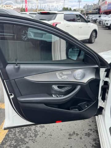Mercedes-Benz E-Класс V (W213, S213, C238) 300 2.0 AT 4WD