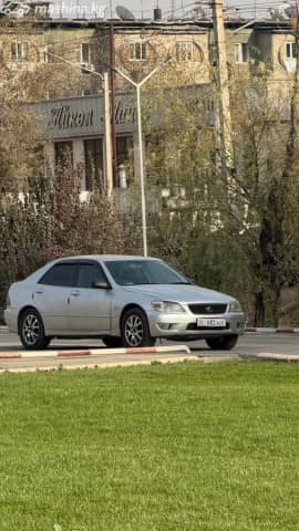 Lexus IS I 200 2.0 AT