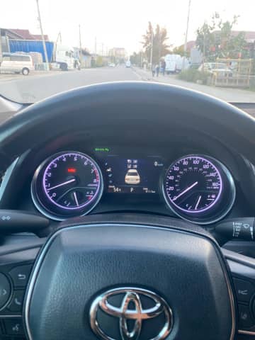 Toyota Camry VIII (XV70) 2.5 AT