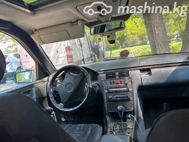 Mercedes-Benz E-Класс II (W210, S210) 280 2.8 AT