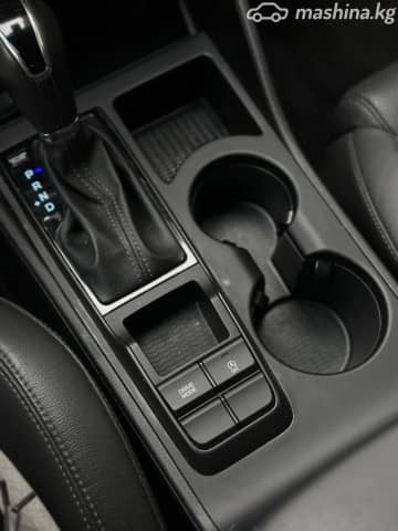 Hyundai Tucson III Рестайлинг 2.0d AT
