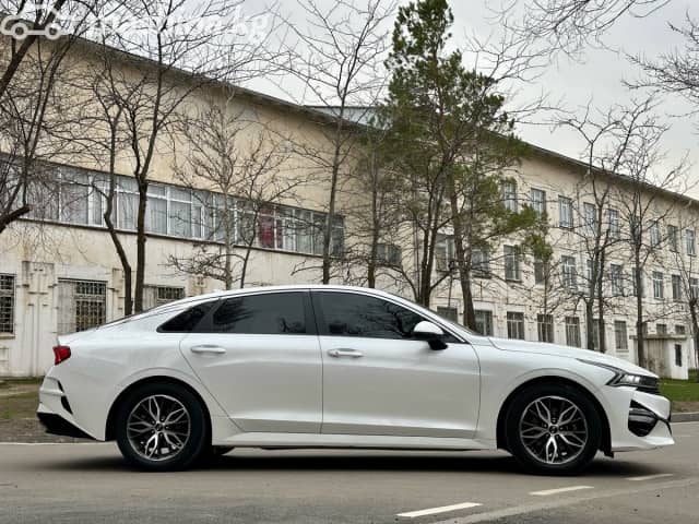 Kia K5 III LPi 2.0 AT