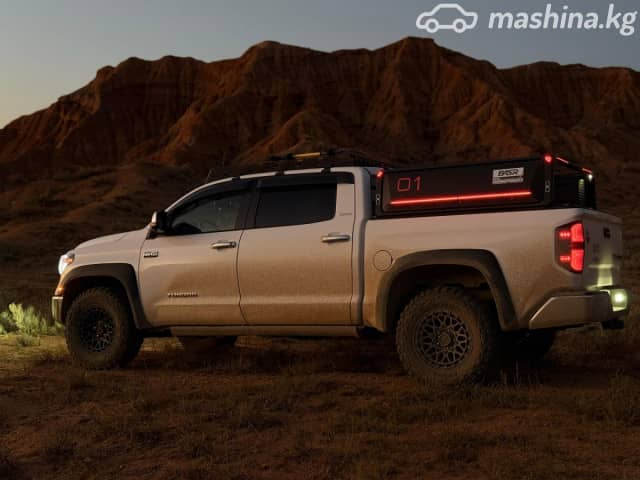 Toyota Tundra II Рестайлинг CrewMax 5.7 AT 4WD