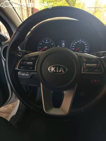 Kia K5 III 1.6 AT 4WD