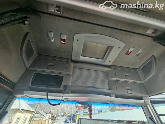 Renault Magnum