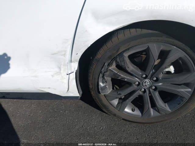 Toyota Sienna IV 2.5hyb AT 4WD