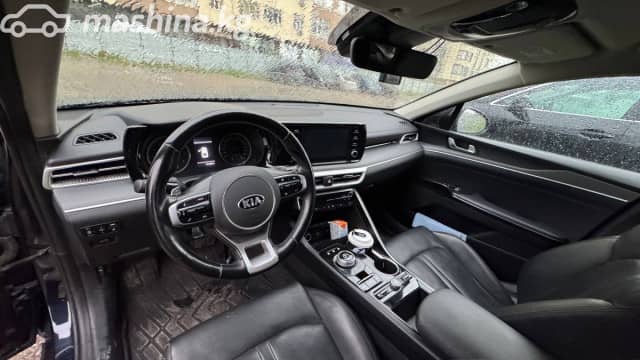 Kia K5 III LPi 2.0 AT