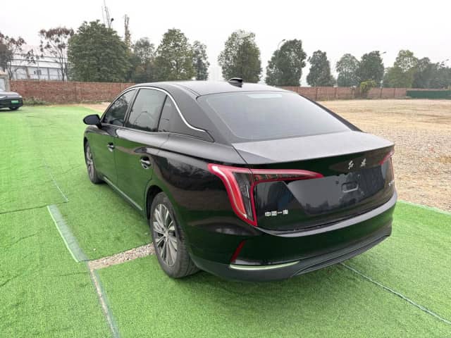 Hongqi E-QM5 54 kWh Electro AT