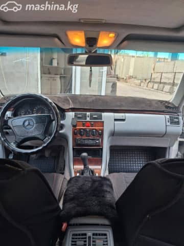 Mercedes-Benz E-Класс II (W210, S210) 280 2.8 MT