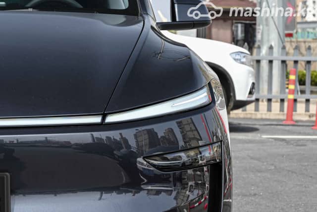 Tesla Model Y I Standard Electro AT