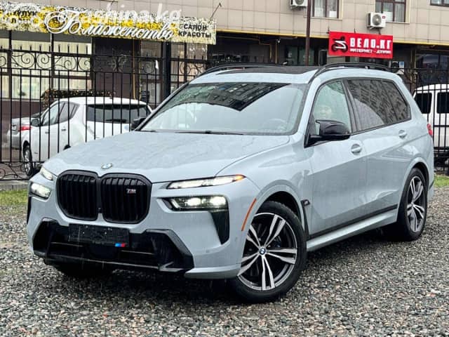 BMW X7 I (G07) Рестайлинг M60i 4.4 AT 4WD