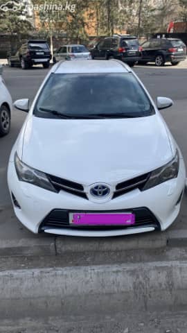 Toyota Auris II 1.8hyb CVT