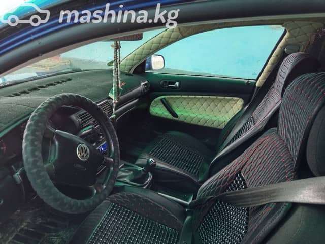 Volkswagen Passat B5 1.6 MT