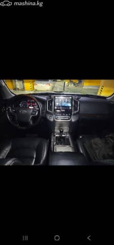 Toyota Land Cruiser 200 Series Рестайлинг 2 4.0 AT 4WD