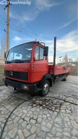 Mercedes-Benz 814