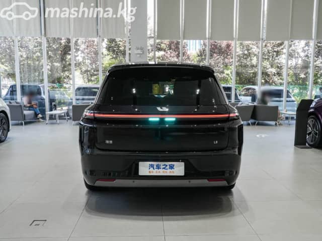 LiXiang L8 Рестайлинг 1.5hyb AT 4WD