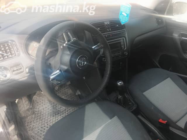 Volkswagen Polo V 1.6 MT