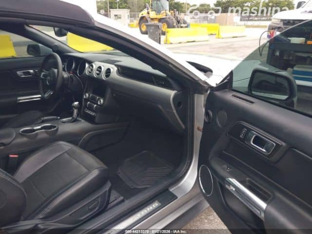 Ford Mustang VI Рестайлинг 2.3 AT