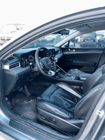 Kia K5 III LPi 2.0 AT