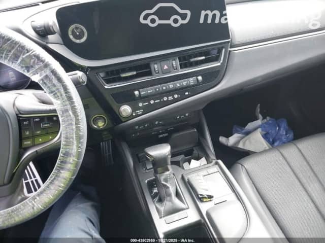 Lexus ES VII Рестайлинг 300h 2.5hyb CVT