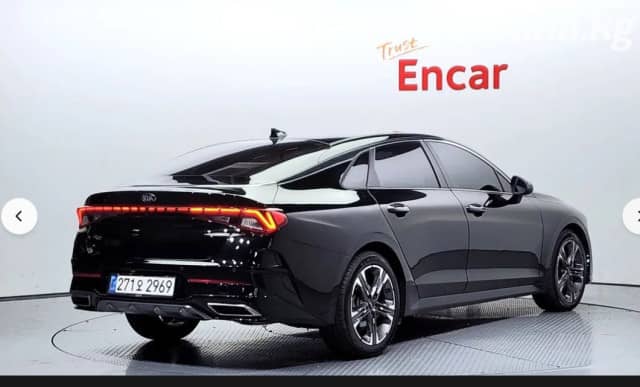 Kia K5 III 2.0 AT
