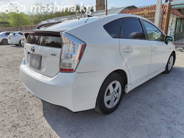 Toyota Prius III (XW30) 1.8hyb AT