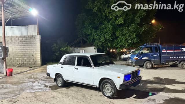 ВАЗ (Lada) 2107 21074 1.6 MT
