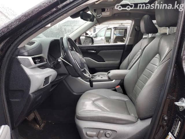 Toyota Highlander IV (U70) 2.5hyb AT 4WD