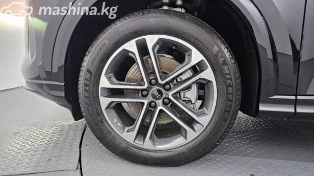Audi Q5 III 40 TFSI 2.0 AMT 4WD