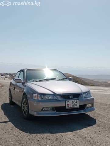 Honda Accord VI 1.8 AT