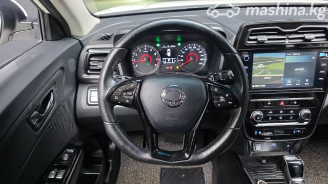 SsangYong Tivoli I Рестайлинг 1.5 AT