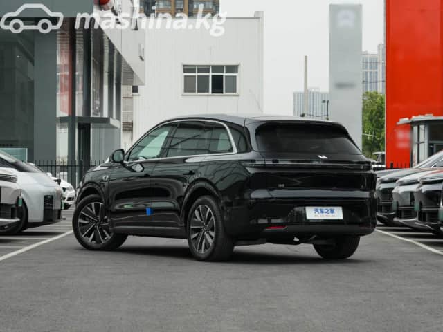 LiXiang L6 1.5hyb AT 4WD