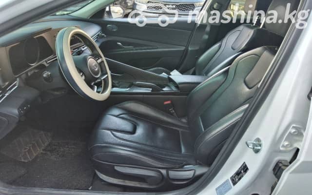 Hyundai Avante VII 1.6 CVT