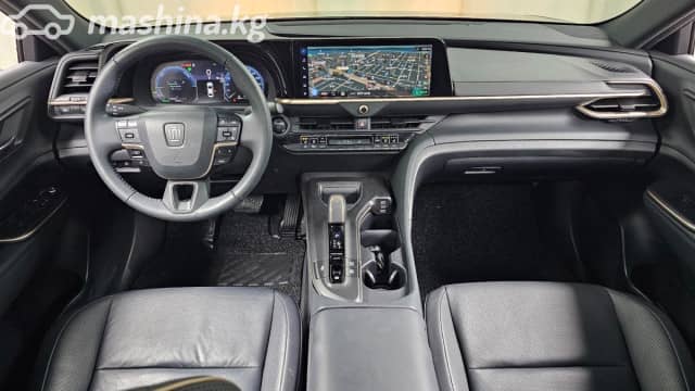Toyota Crown XVI (S230) 2.5hyb CVT 4WD