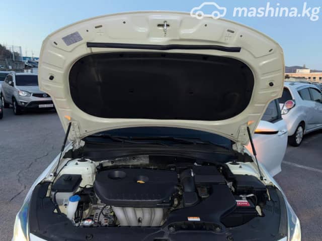 Kia K5 III LPi 2.0 AT