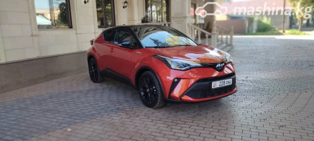 Toyota C-HR I Рестайлинг 2.0hyb CVT