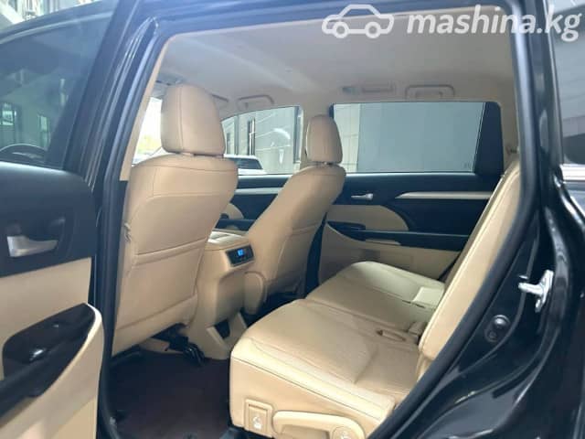 Toyota Highlander IV (U70) 2.0 AT 4WD