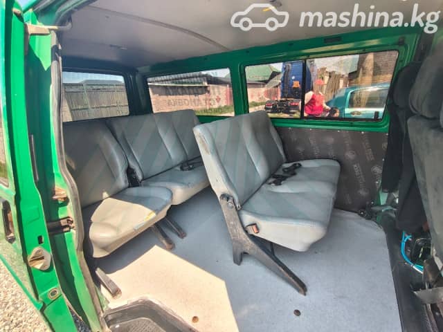 Volkswagen Transporter T4 Long 2.0d MT