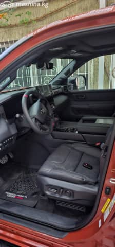 Toyota Sequoia III 3.5hyb AT 4WD