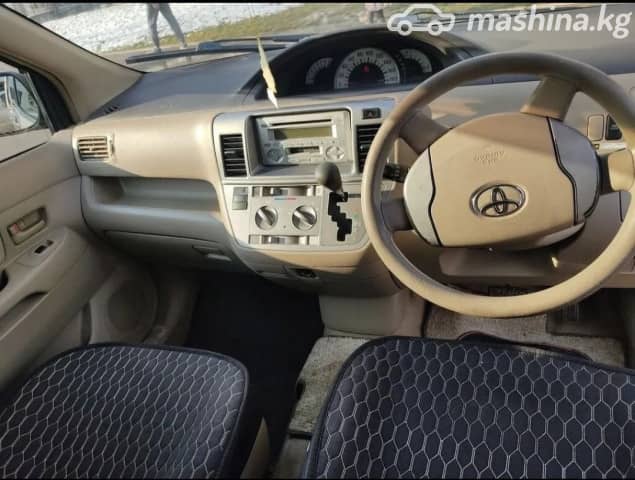 Toyota Raum II 1.5 AT