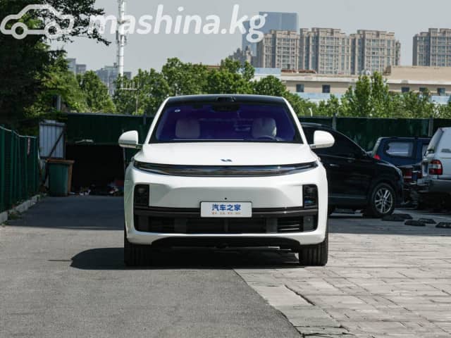LiXiang L7 Рестайлинг 1.5hyb AT 4WD