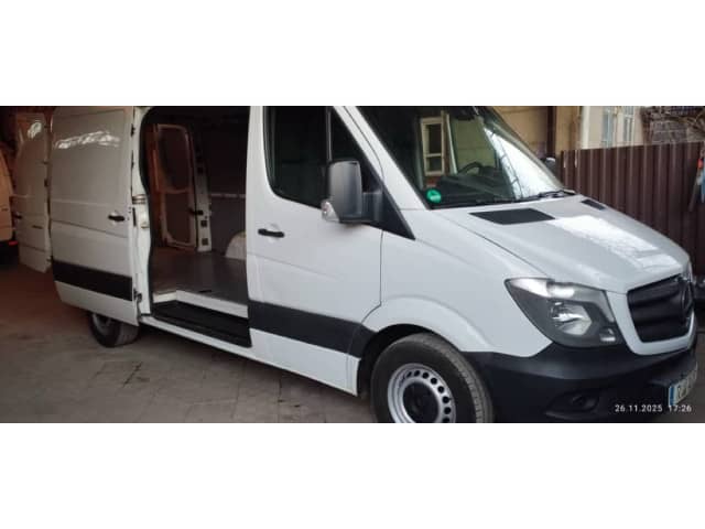 Mercedes-Benz Sprinter