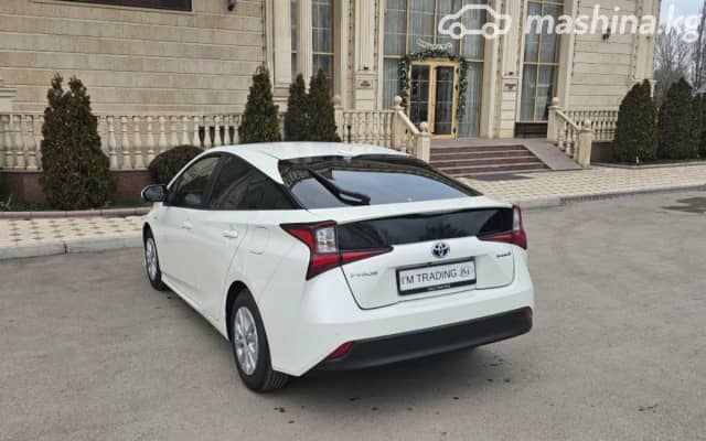 Toyota Prius IV Рестайлинг (XW50) 1.8hyb AT