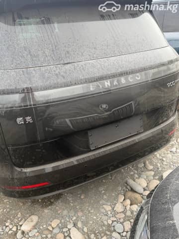 Lynk & Co 900 2.0hyb AT 4WD