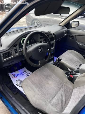 Daewoo Nexia I Рестайлинг 1.6 MT