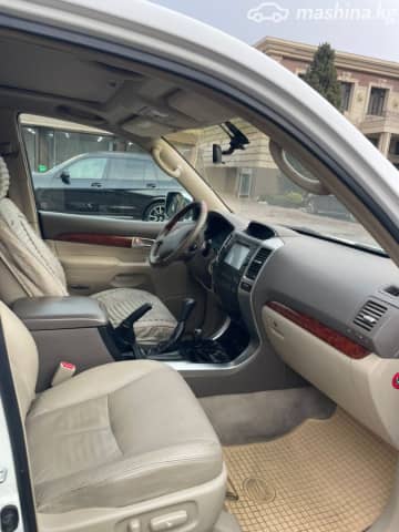 Toyota Land Cruiser Prado 120 Series 4.0 AT 4WD