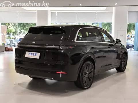 LiXiang L7 Рестайлинг 1.5hyb AT 4WD