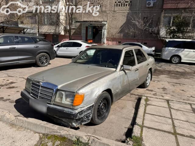 Mercedes-Benz E-Класс I (W124) 220 2.2 MT